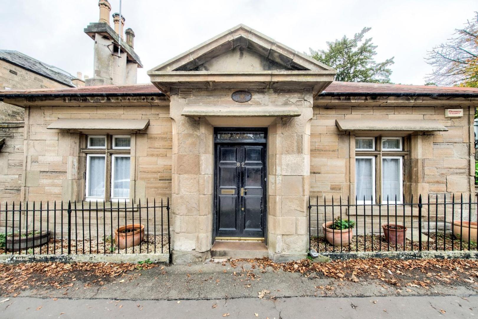 Guestready - Classic Charm Near Holyrood Park Эдинбург Экстерьер фото